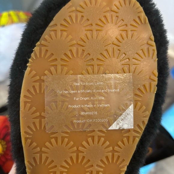 New without tags Ugg black fluff yeah shearling sling back slipper - Picture 13 of 13